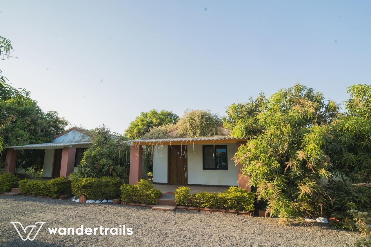 Lookout Villa - A Wandertrails Stay Sasan Gir Exteriör bild